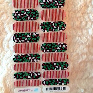 Jamberry ‘Jolly Holly’ nail wrap